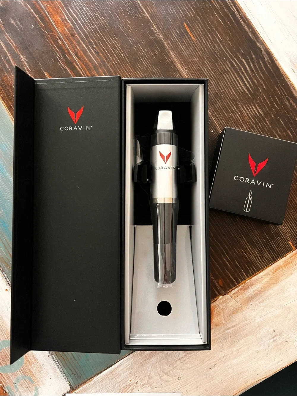 Wine Preservation System - Black/Silver